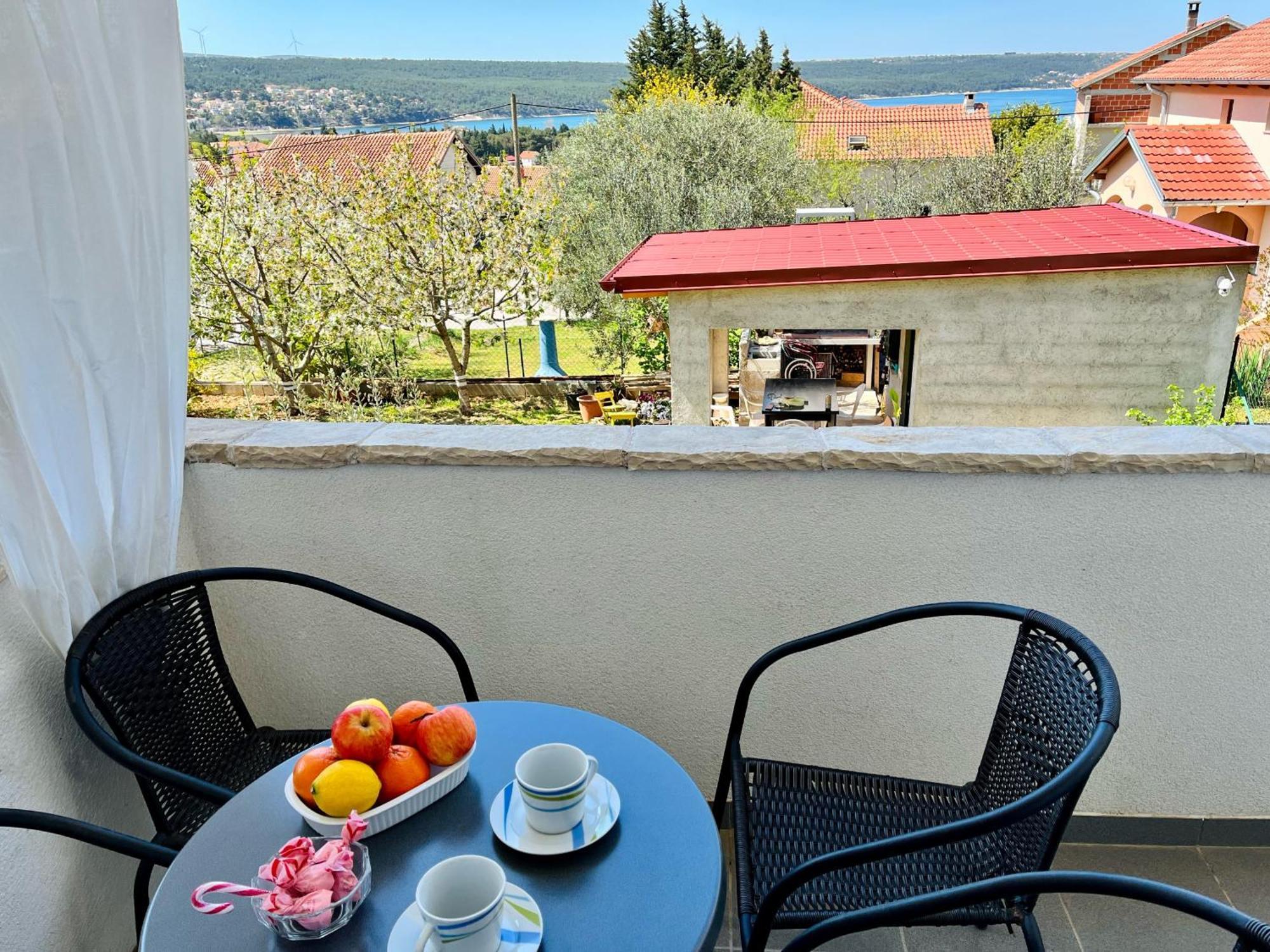 Apartments Stela Gornji Karin Room photo