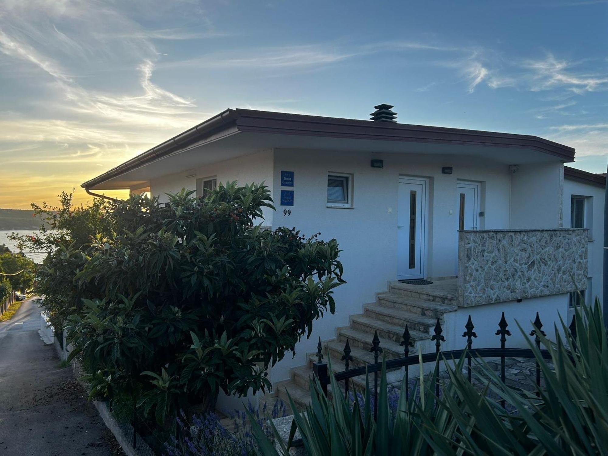 Apartments Stela Gornji Karin Exterior photo